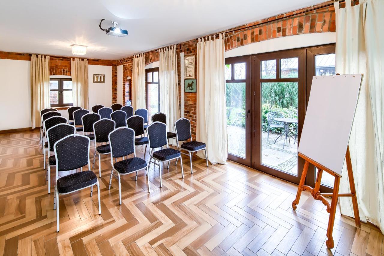 Folwark Bialych Bocianow Pension Kamionka  Buitenkant foto