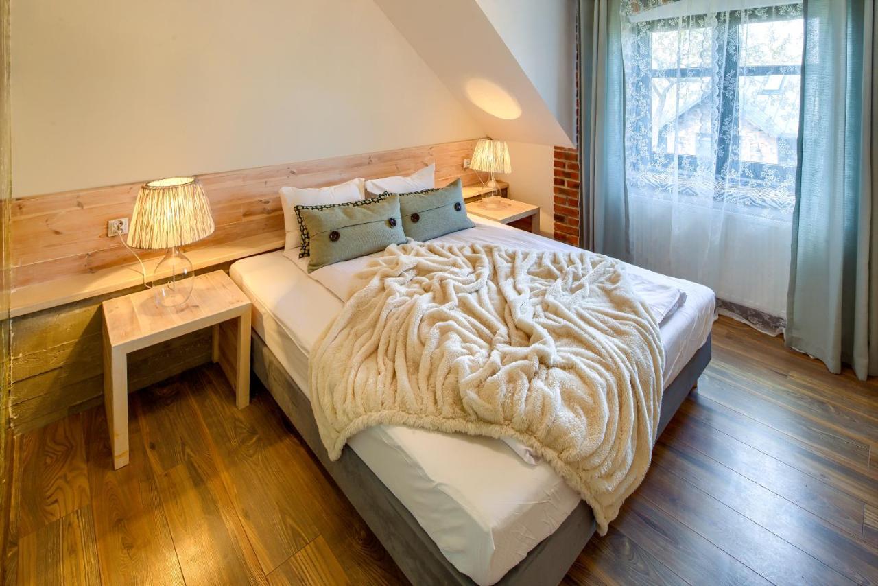 Folwark Bialych Bocianow Pension Kamionka  Buitenkant foto